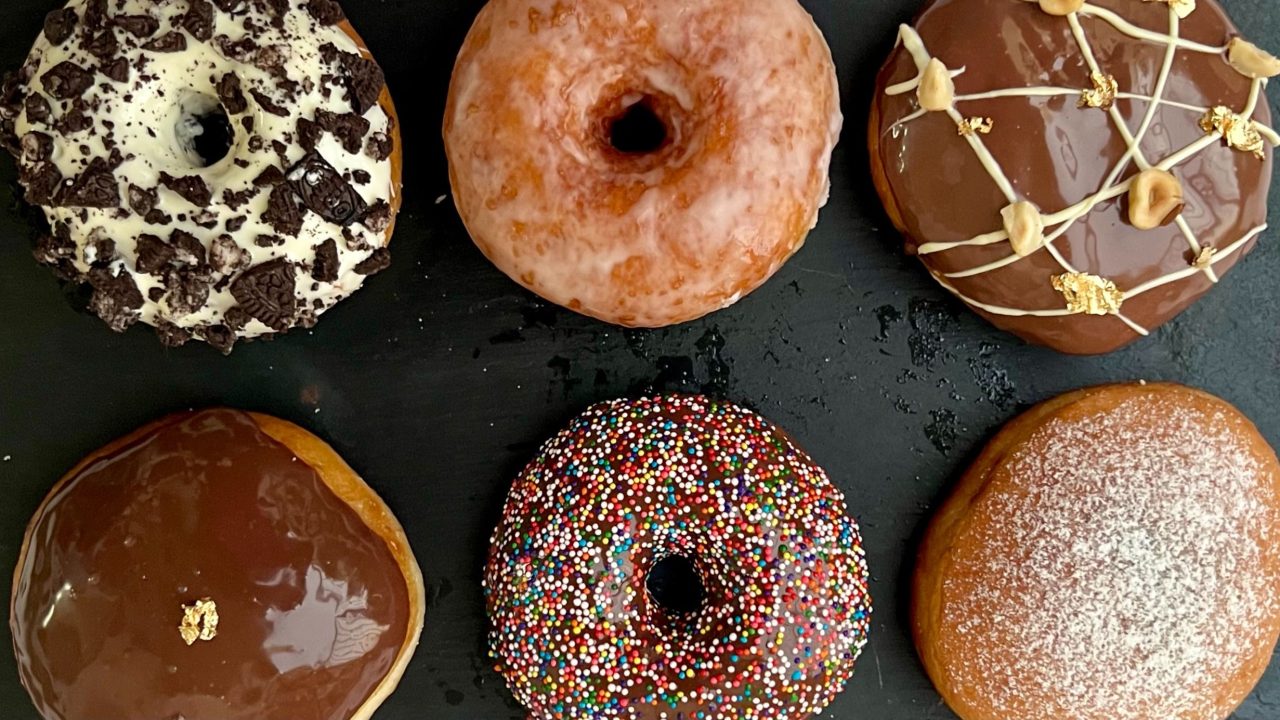 Ultimate Eggless Doughnuts